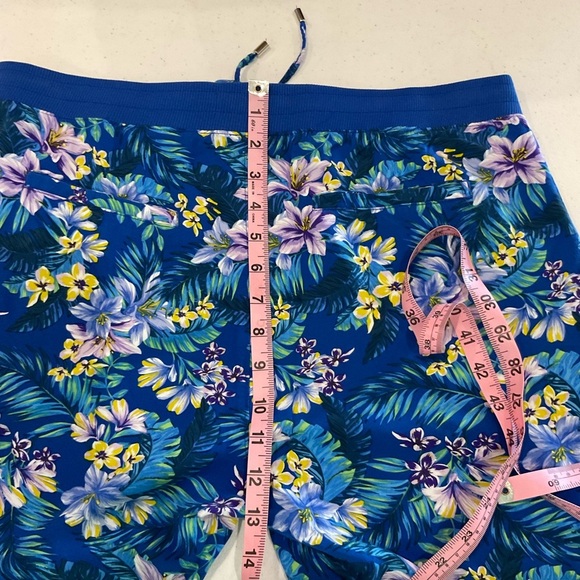 Caribbean Joe Pull On Rayon Shorts Drawstring Blue Floral Women’s Size L… - Picture 8 of 8